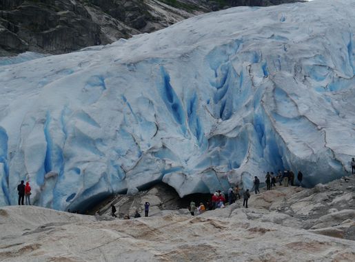 File:Jostedalsbreen Briksdalsbreen 10.JPG - Wikimedia Commons