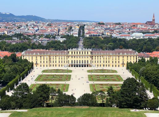 File:Wien - Schloss Schönbrunn.JPG - Wikimedia Commons