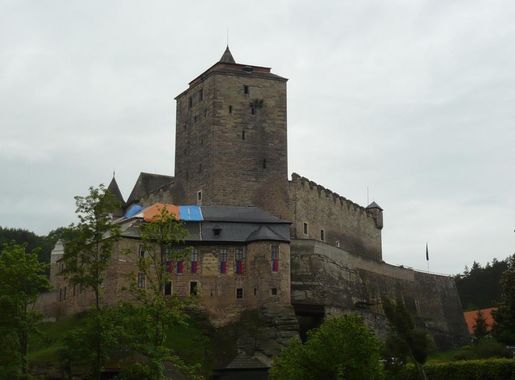 File:Hrad Kost 1.JPG - Wikimedia Commons