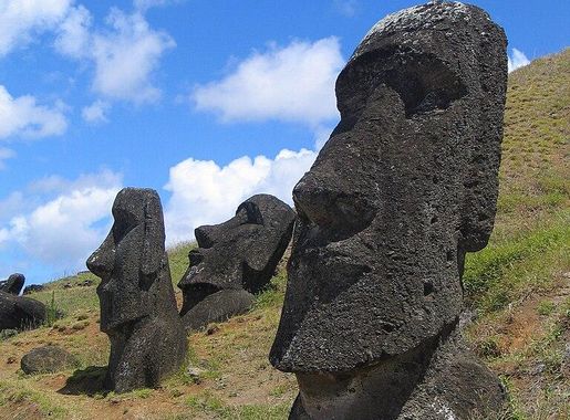 File:Moai Rano raraku.jpg - Wikipedia