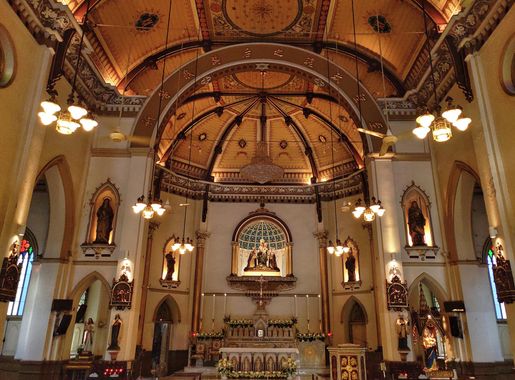 File:Inside Holy Rosary Church Bangkok at Dusk.jpg - Wikimedia Commons