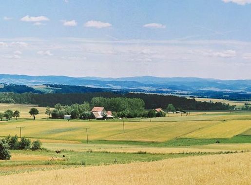 File:Ziemia klodzka - panorama.jpg - Wikimedia Commons