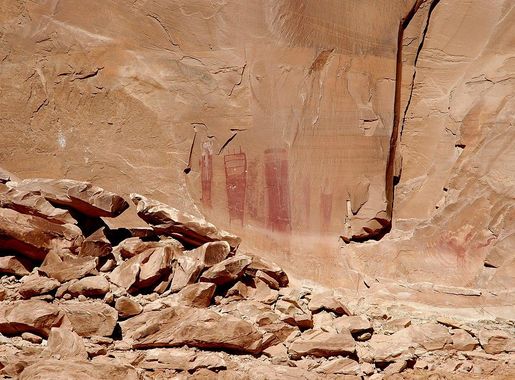 File:Black Dragon Canyon Pictographs 1.jpeg - Wikimedia Commons
