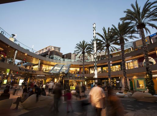 File:Santa Monica Place Macerich.jpg - Wikimedia Commons