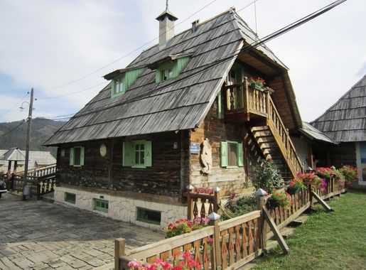 Файл:Drvengrad - Serbia 01.JPG — Вікіпэдыя