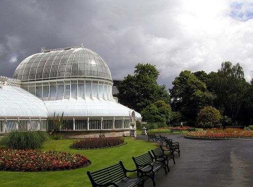 File:Belfast Botanic Gardens glasshouse.jpg - Wikipedia