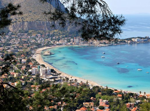 File:Il golfo di Mondello.jpg - Wikimedia Commons