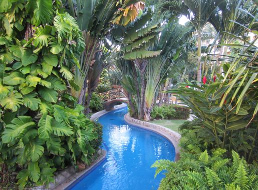 File:Velas Vallarta, Puerto Vallarta (2014) - 08.JPG - Wikimedia Commons