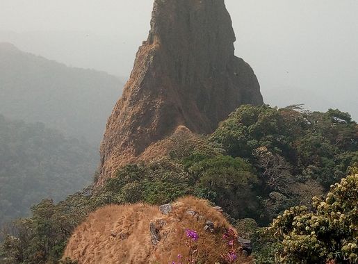 File:Chappal Waddi' is a mountain.jpg - Wikimedia Commons