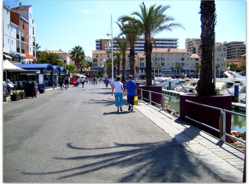 Ficheiro:Strolling along Vilamoura Marina, Portugal. 1 (8249788534).jpg –  Wikipédia, a enciclopédia livre