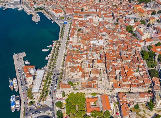File:Aerial view of Diocletian's Palace in Split, Croatia (48608247353).jpg  - Wikimedia Commons