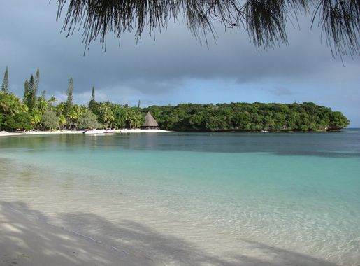 File:KutoBaieDeKanumera2.jpg - Wikimedia Commons