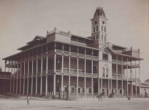 File:Sansibar House of Wonders.jpg - Wikimedia Commons