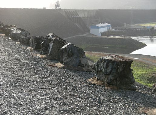 File:Afobaka dam III.JPG - Wikimedia Commons