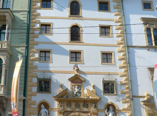 File:Graz Zeughaus.L1270367.jpg - Wikipedia