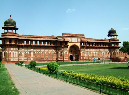 File:Uttar-Pradesh-Agra-Agra-Fort-Jahangiri-mahal-Apr-2004-00.JPG -  Wikimedia Commons
