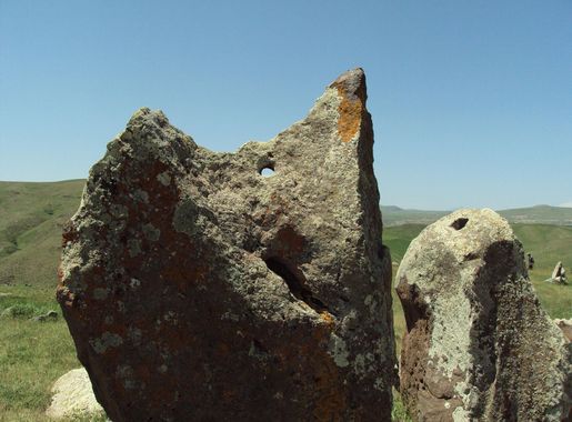 File:Karahunj (Zorats Karer)3.JPG - Wikimedia Commons