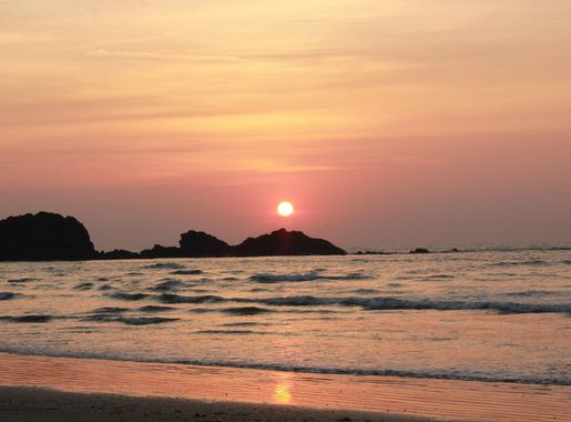 File:Muzhappilangad Drive-In Beach Sunset 01.JPG - Wikimedia Commons