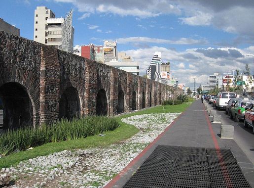 Archivo:ChapultepecAqueduct2DF.JPG - Wikipedia, la enciclopedia libre