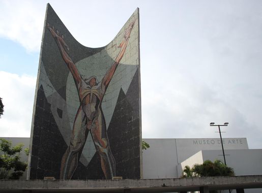 File:Monumento a la Revolución y Museo de Arte (El Salvador).JPG -  Wikimedia Commons