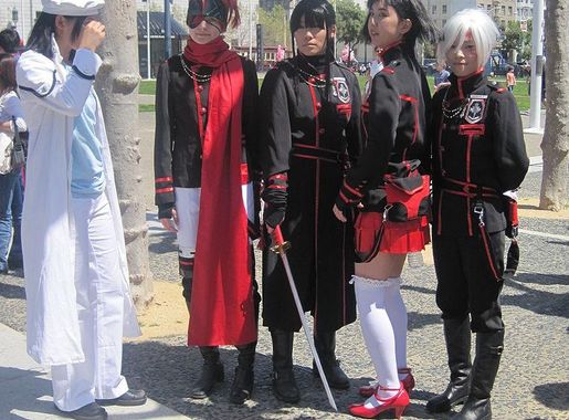 File:D.Gray-man cosplayers at 2010 NCCBF 2010-04-18 1.JPG - Wikimedia  Commons