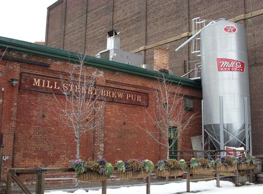 File:Mill Street Brewpub.JPG - Wikimedia Commons
