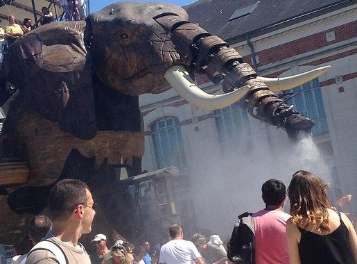 File:Mobeye-ÉtéDesVilles-Nantes-381.jpg - Wikimedia Commons