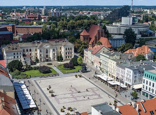 File:Stary Rynek w Bydgoszczy.jpg - Wikimedia Commons