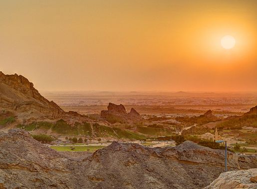 File:Jebel Hafeet and Green Mubuzzara.jpg - Wikimedia Commons