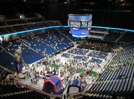 File:Inside BOK Center.JPG - Wikimedia Commons