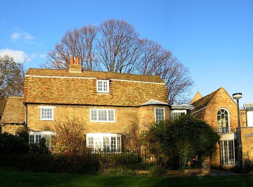 File:KettlesYard.jpg - Wikimedia Commons