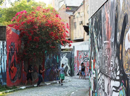 Ficheiro:Beco do Batman - Vila-Madalena, São Paulo - SP 07.jpg – Wikipédia,  a enciclopédia livre