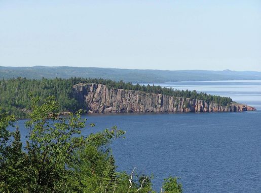 File:Shovel Point on the North Shore of Lake Superior.jpg - Wikimedia  Commons