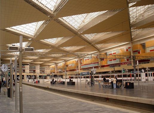 Archivo:Zaragoza - Delicias 3.JPG - Wikipedia, la enciclopedia libre