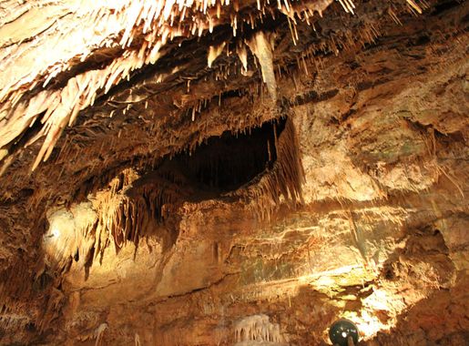 File:Smoke Hole Caverns4.jpg - Wikimedia Commons