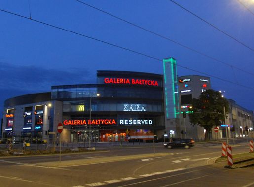 File:Gdańsk Wrzeszcz Galeria Bałtycka.JPG - Wikimedia Commons