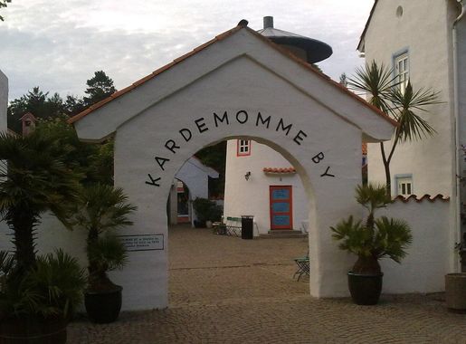 File:Kardemomme by.jpg - Wikimedia Commons