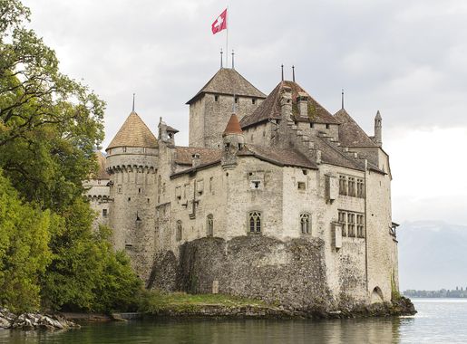 File:Château de Chillon; Veytaux-Montreux.jpg - Wikimedia Commons
