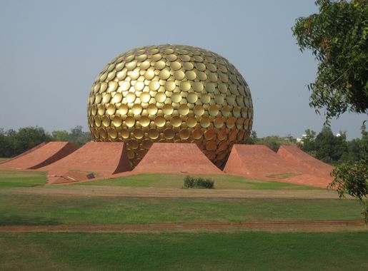 File:Matrimandir, Soul of the Auroville, near Pondicherry.JPG - Wikipedia