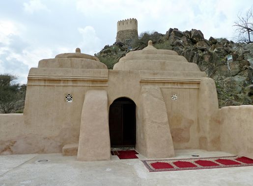 File:2011-0209-Al Badiyah Mosque.jpg - Wikimedia Commons