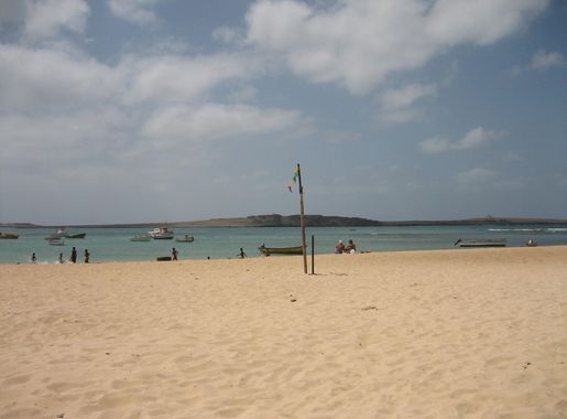 File:Ilhéu de Sal Rei.jpg - Wikimedia Commons