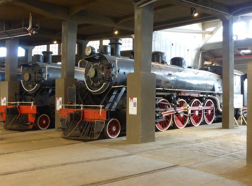 File:Locomotoras de vapor Mitsubishi, años 1952-1953. Museo Nacional  Ferroviario Pablo Neruda, TEMUCO. Chile.jpg - Wikimedia Commons