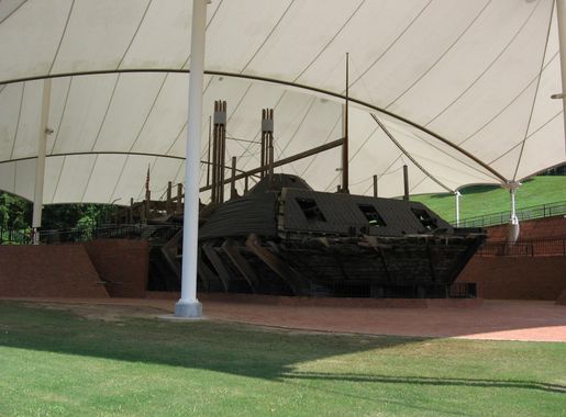 File:USS Cairo at the Vicksburg National Military Park.jpg - Wikimedia  Commons