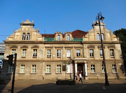 File:Bdg Gdanska4 3 07-2013.jpg - Wikimedia Commons