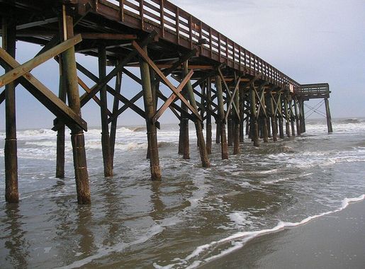 File:Isle of Palms, South Carolina (Pier).JPG - Wikimedia Commons