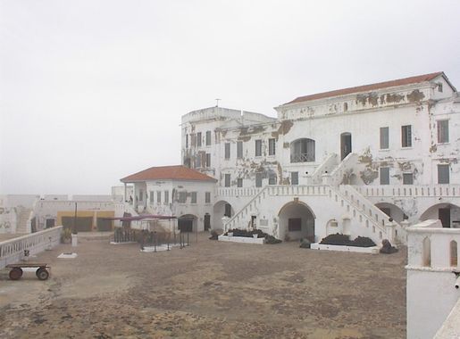File:Cape coast castle II.JPG - Wikipedia