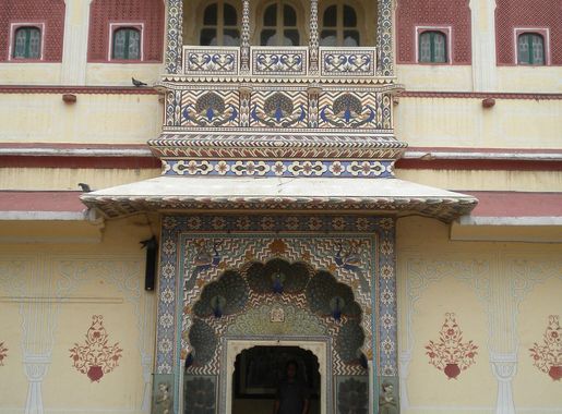 File:City Palace Jaipur - Peacock Gate of Pitam Niwas Chowk.jpg - Wikimedia  Commons