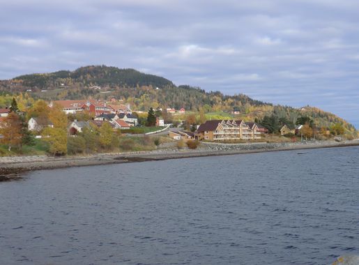 Free Images : norway, Trondheim fjord, coast, sea, coastal and oceanic  landforms, promontory, sky, shore, water, loch, headland, bay, cape, bank,  city, ocean, inlet, village, channel, tree 4000x2656 - Elsemargriet -  1419976 -