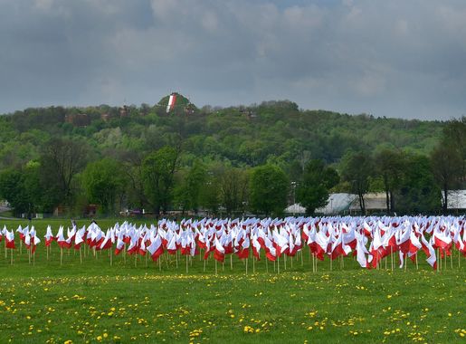 File:Polish National Flag Day (May 2, 2019), Błonia Park, Foch Av, Krakow,  Poland.jpg - Wikipedia