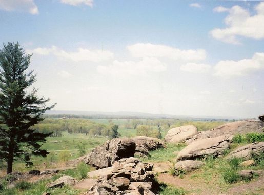 File:View from Little Round Top over Gettysburg Battlefield.jpg - Wikimedia  Commons